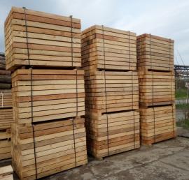 Alerces Madera para palés | Madera blanda | Madera aserrada | PMWOOD s.r.o.