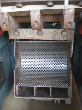 Trituradora y astilladora Mlyn na drevo CASTULIK MN300 |  Tratamiento del desperdicio de la madera | Maquinaria de carpintería | Ing.Častulík, s.r.o.