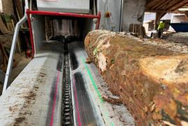 Sierra prismática TD-500 KB |  Maquinaria para aserraderos | Maquinaria de carpintería | Drekos Made s.r.o