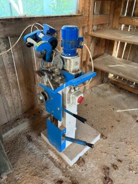 Sierra angular de doble hoja Walter  |  Maquinaria para aserraderos | Maquinaria de carpintería | Drekos Made s.r.o